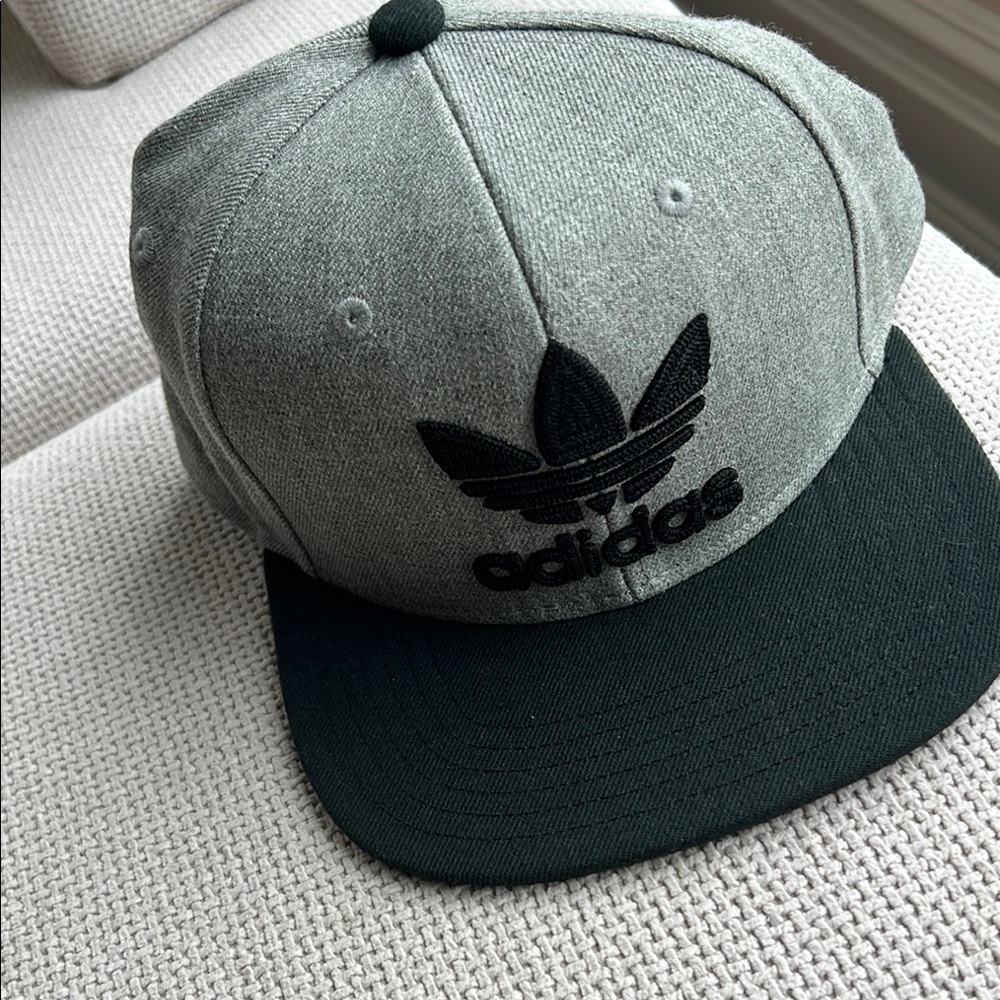 Adidas Gray and Black Snapback cap brand new never worn